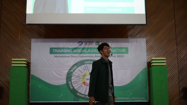 绵阳400电话办理流程及注意事项：企业提升客户体验与品牌形象的实用指南